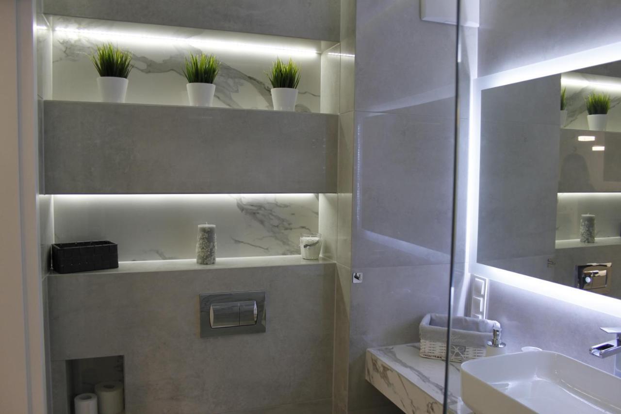 Apartament Wroclaw Centrum Galeria Magnolia 外观 照片